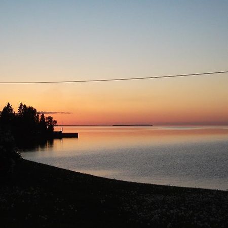 تشامبورد Motel Lac St-Jean المظهر الخارجي الصورة