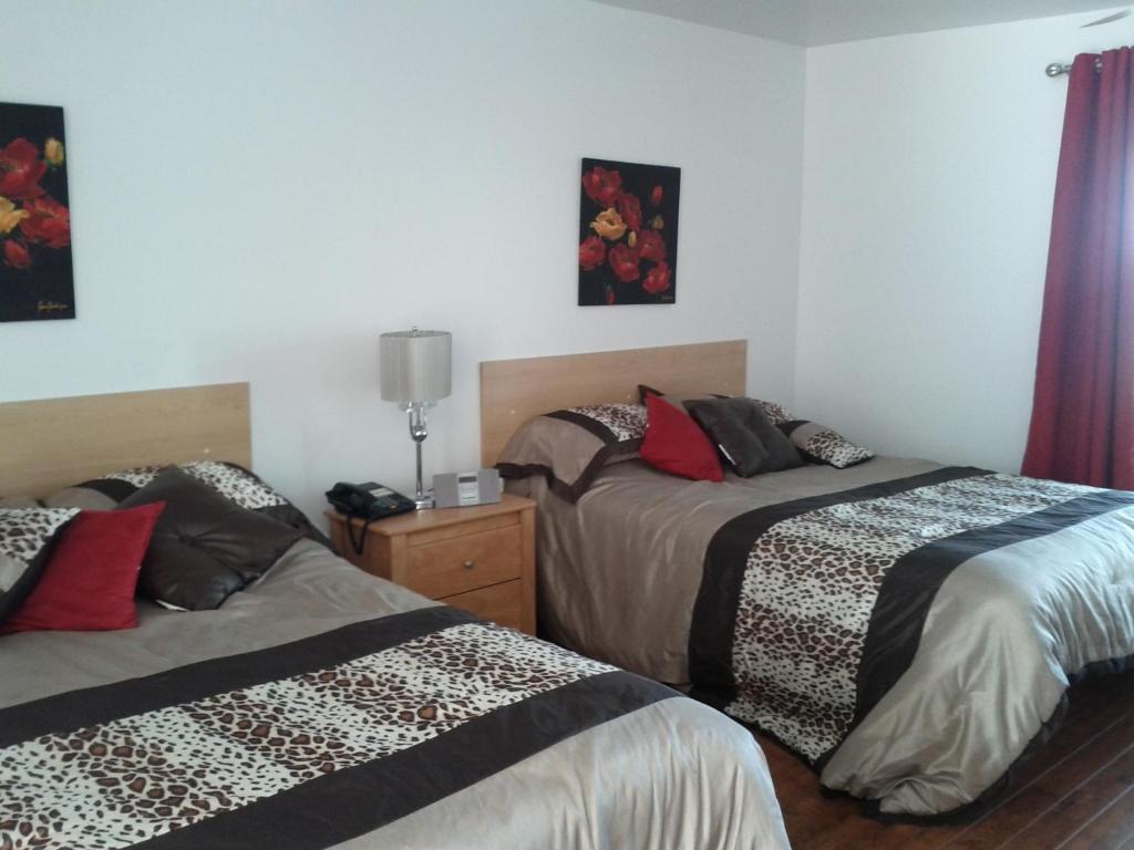 تشامبورد Motel Lac St-Jean الغرفة الصورة